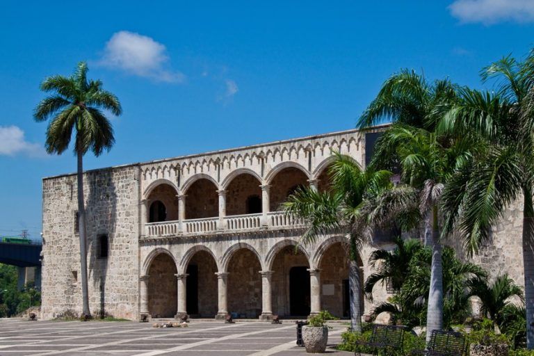 Visit Santo Domingo, in Punta Cana - Lopesan Costa Bávaro